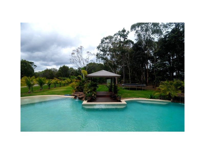25 Yatama Place, Cooroibah QLD 4565