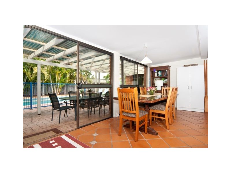 4 Lagoona Drive, Noosa Heads QLD 4567