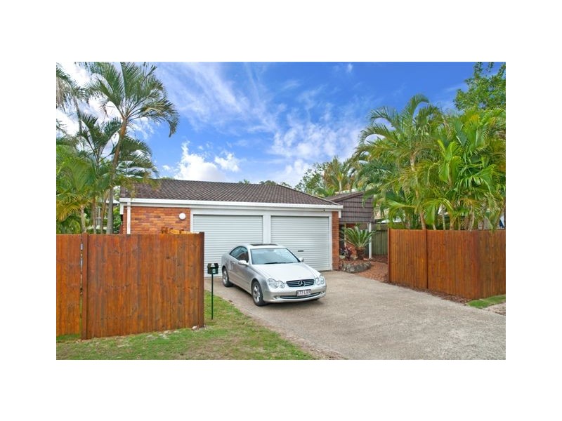 4 Lagoona Drive, Noosa Heads QLD 4567