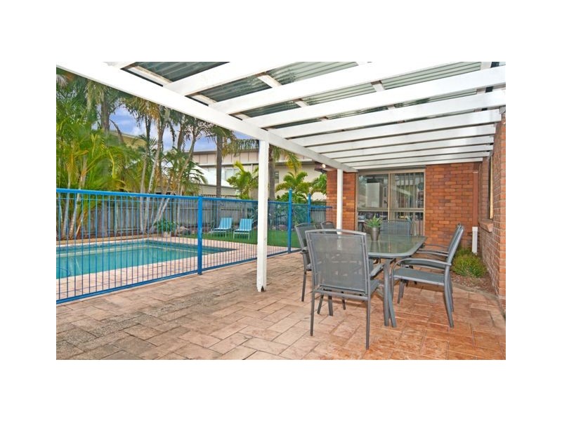 4 Lagoona Drive, Noosa Heads QLD 4567