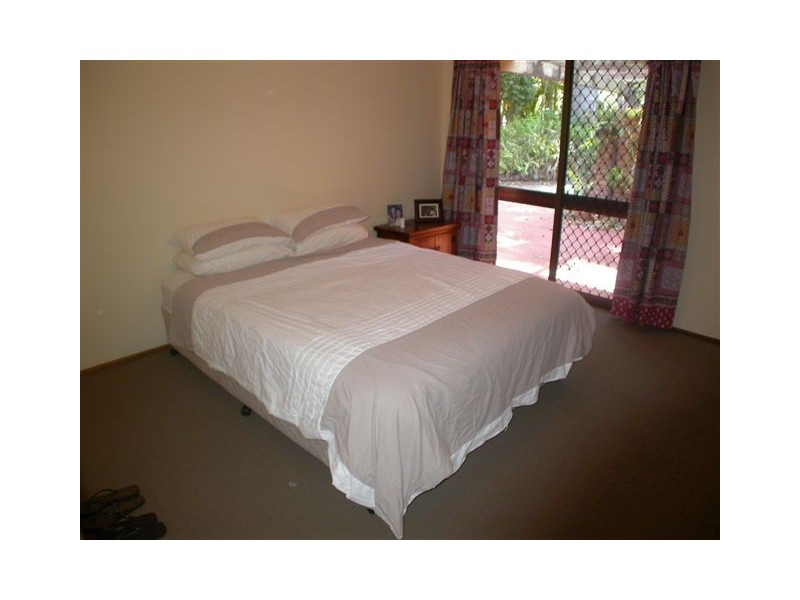 8 Maple Avenue, Tewantin QLD 4565