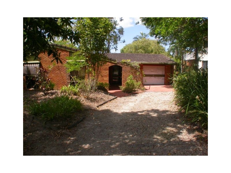 8 Maple Avenue, Tewantin QLD 4565