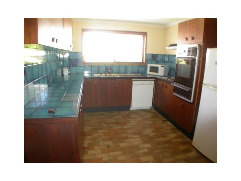 8 Maple Avenue, Tewantin QLD 4565