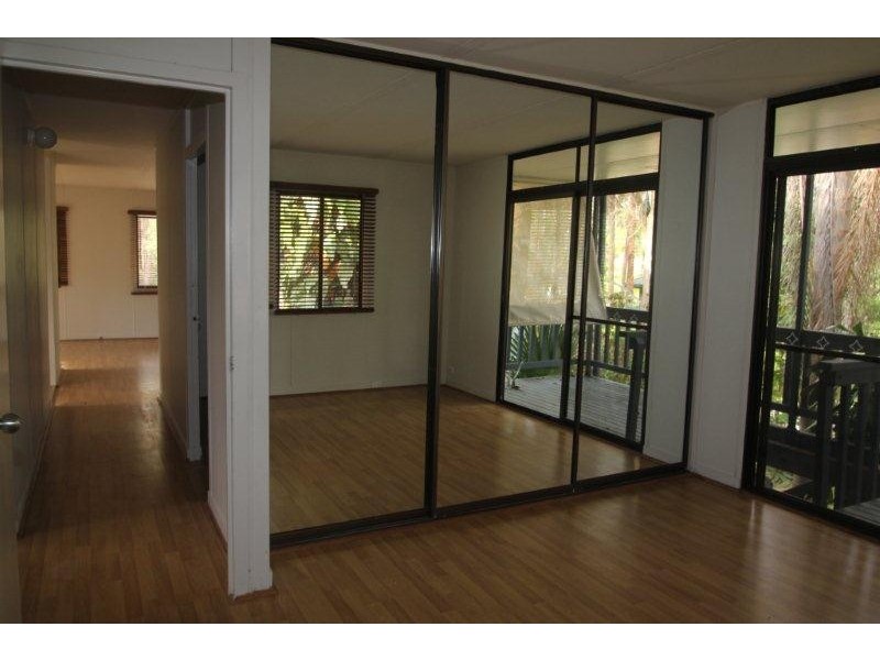 1 Pines Avenue, Cooroibah QLD 4565