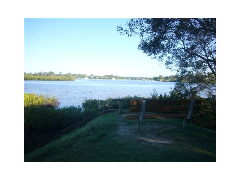 18 Hay Street, Tewantin QLD 4565