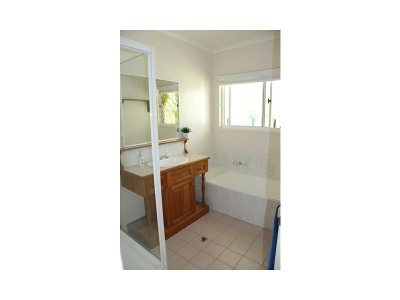 Tinbeerwah QLD 4563