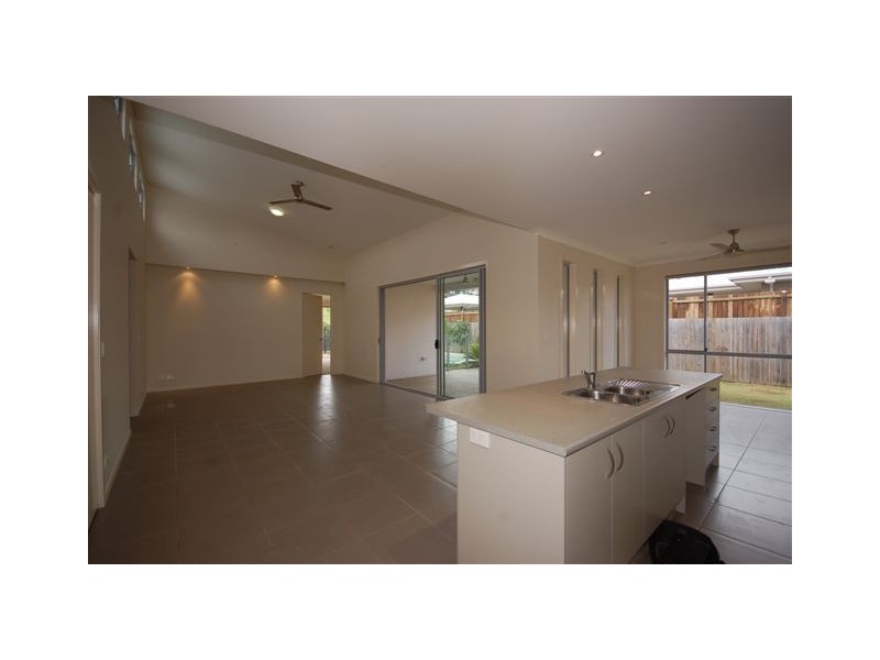 13 Burrell Avenue, Eumundi QLD 4562