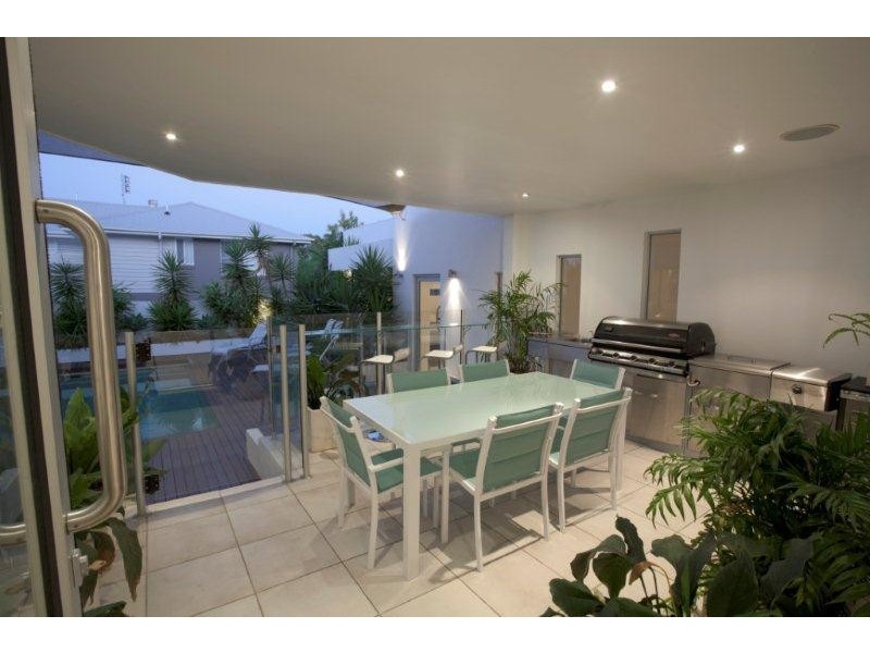 9 Treasure Cove, Noosaville QLD 4566