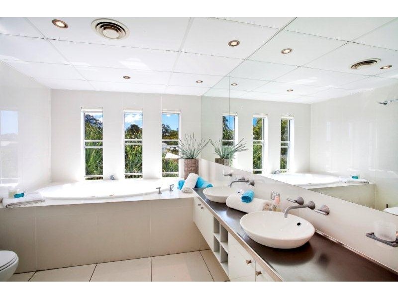 9 Treasure Cove, Noosaville QLD 4566