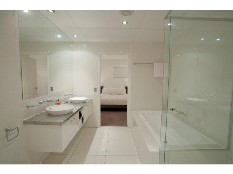 9 Treasure Cove, Noosaville QLD 4566