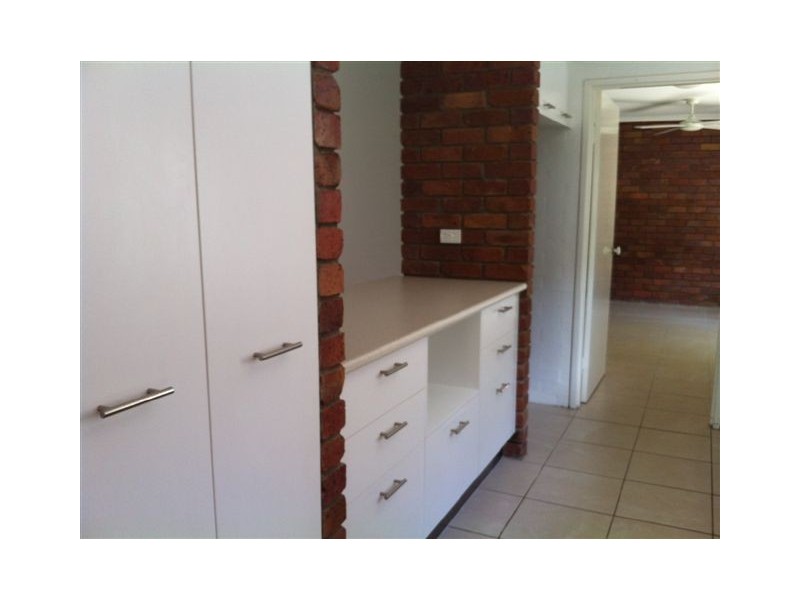 4 Hillcrest Avenue, Tewantin QLD 4565