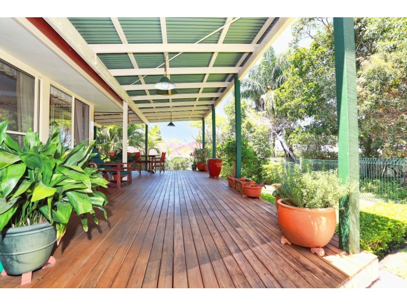 12 Naturi Street, Noosa Heads QLD 4567