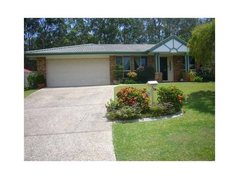 9 McKenna Court, Noosaville QLD 4566