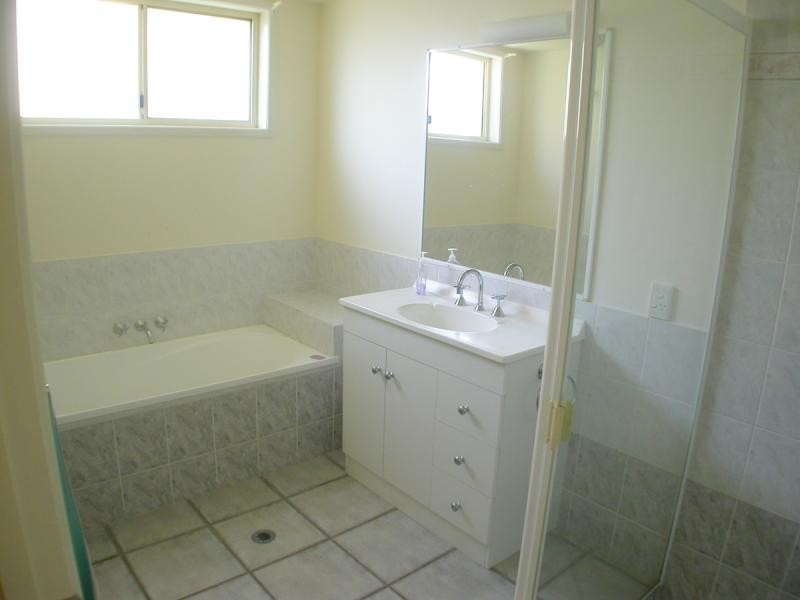 8 Greenway Court, Tewantin QLD 4565