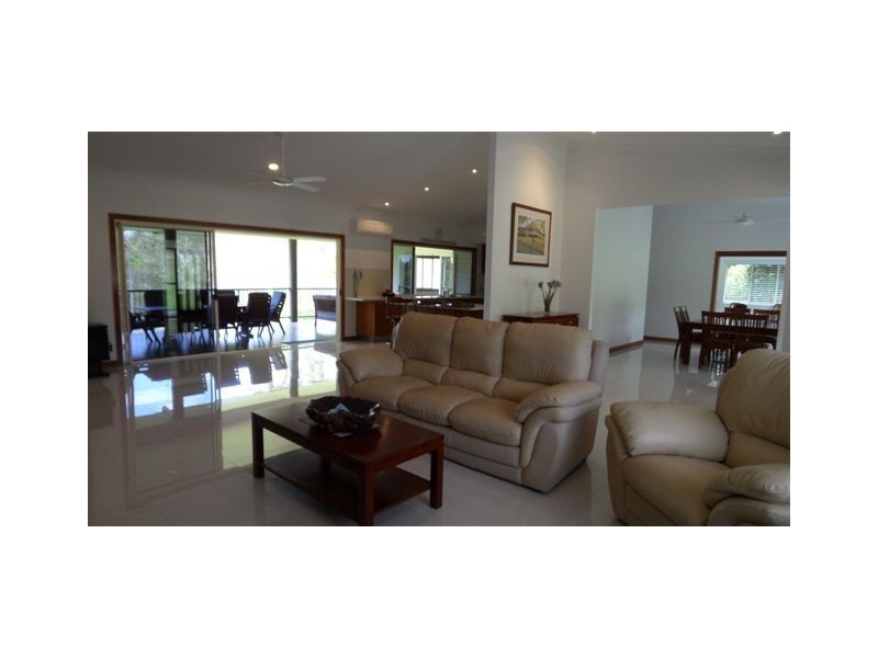 6 Wilkes Court, Tinbeerwah QLD 4563