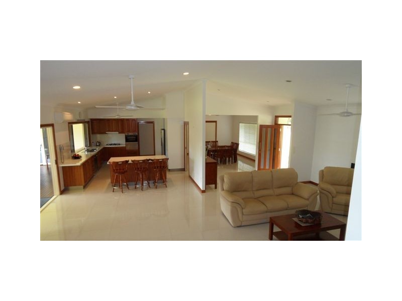 6 Wilkes Court, Tinbeerwah QLD 4563