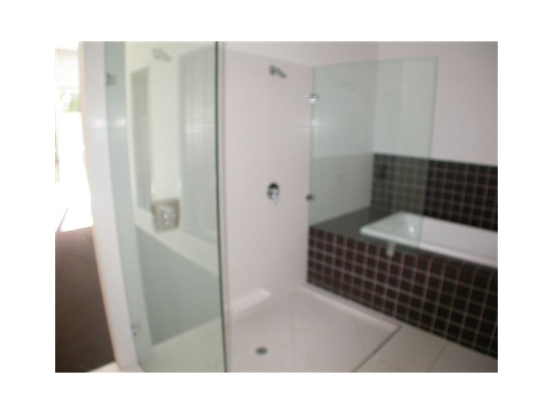 20 River Road, Tewantin QLD 4565