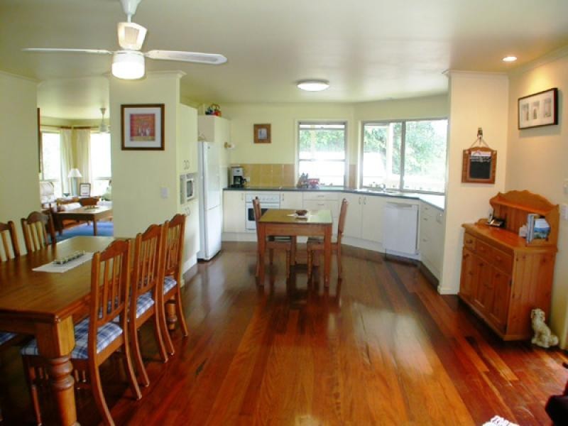 184 Gumboil Road, Tinbeerwah QLD 4563