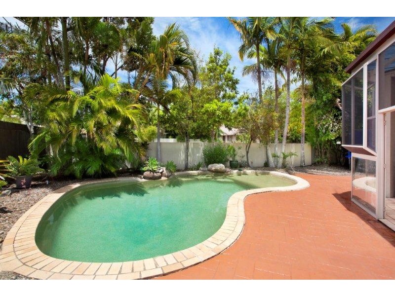 2 Helm Court, Noosaville QLD 4566