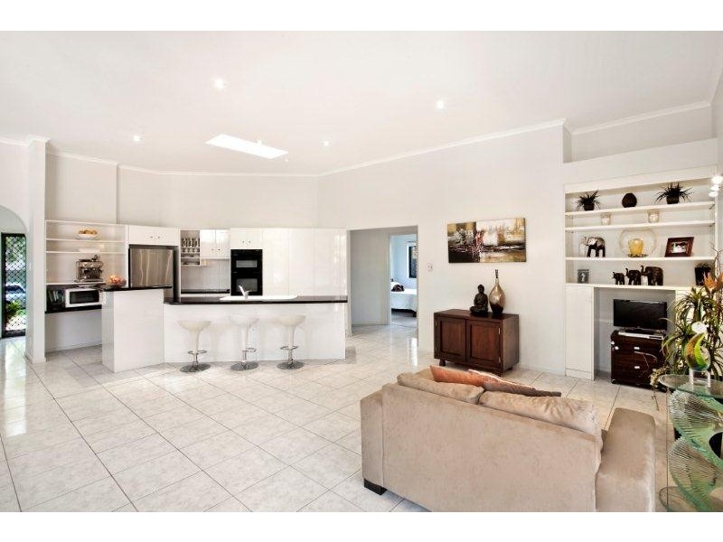 2 Helm Court, Noosaville QLD 4566