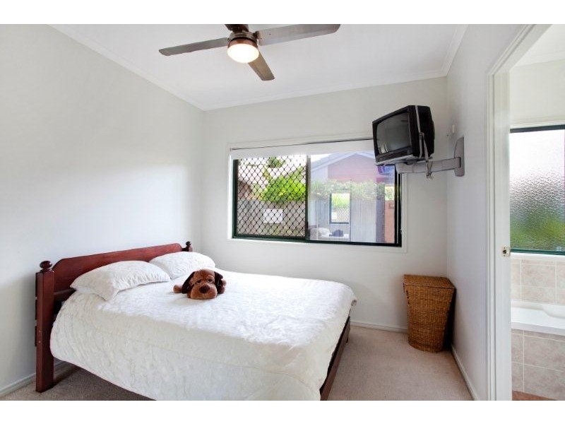 2 Helm Court, Noosaville QLD 4566