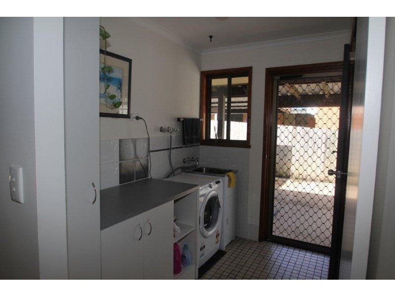 11 Pine Avenue, Tewantin QLD 4565