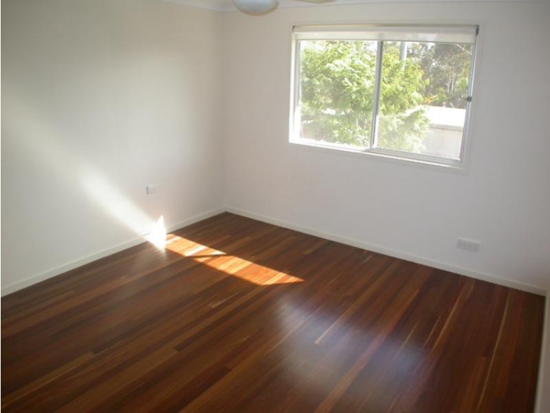 8 Hillcrest Avenue, Tewantin QLD 4565