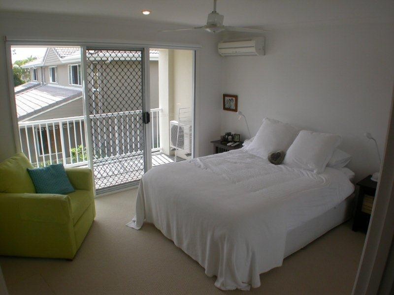 4/18 Lake Weyba Drive, Noosaville QLD 4566