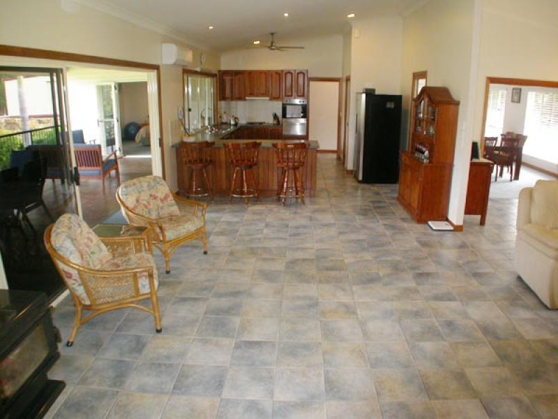 6 Wilkes Court, Tinbeerwah QLD 4563