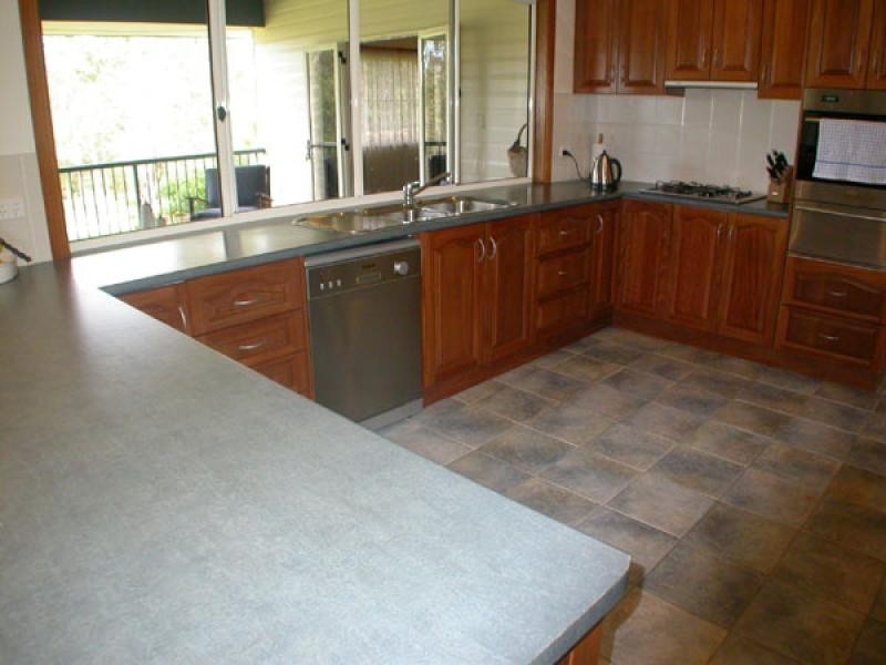 6 Wilkes Court, Tinbeerwah QLD 4563