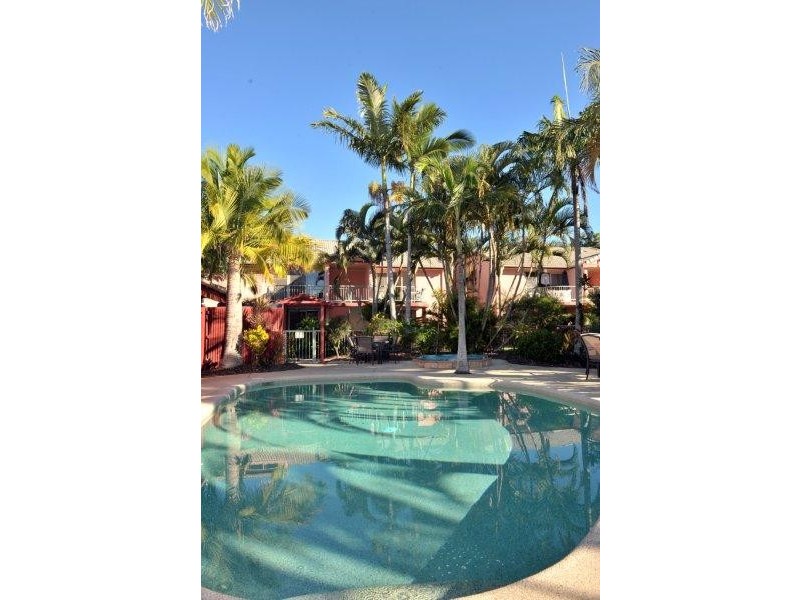 202/24 Lake Weyba Drive, Noosaville QLD 4566