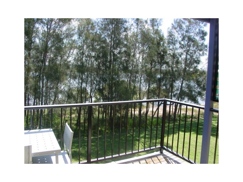 509 and 510 Noosa Lakes, 3 Hilton Terrace, Tewantin QLD 4565