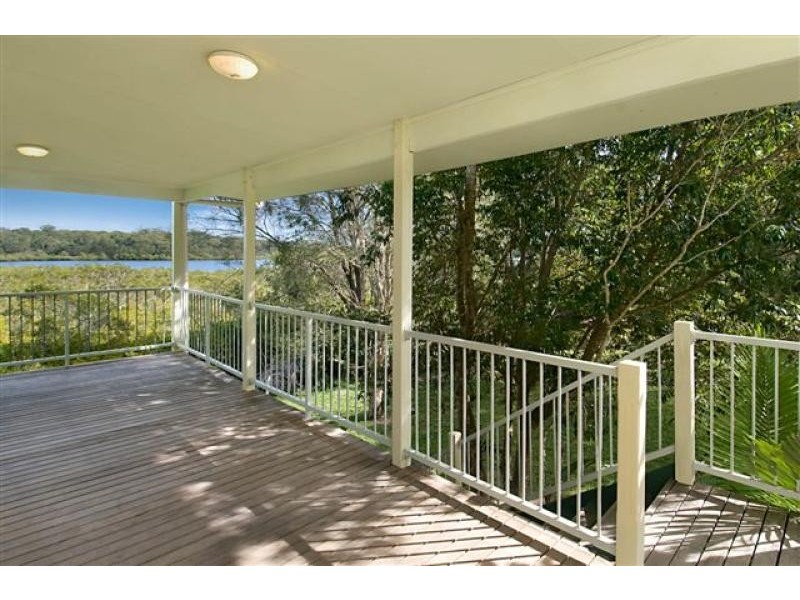 6 Val Crescent, Noosaville QLD 4566