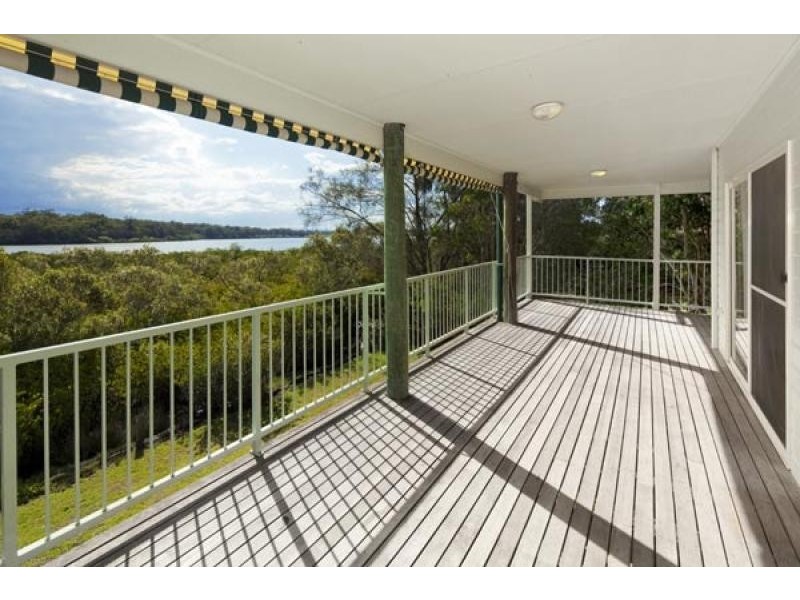 6 Val Crescent, Noosaville QLD 4566
