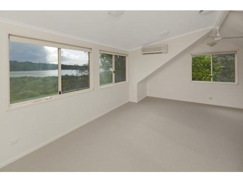 6 Val Crescent, Noosaville QLD 4566