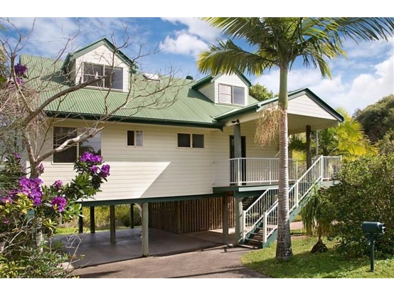 6 Val Crescent, Noosaville QLD 4566
