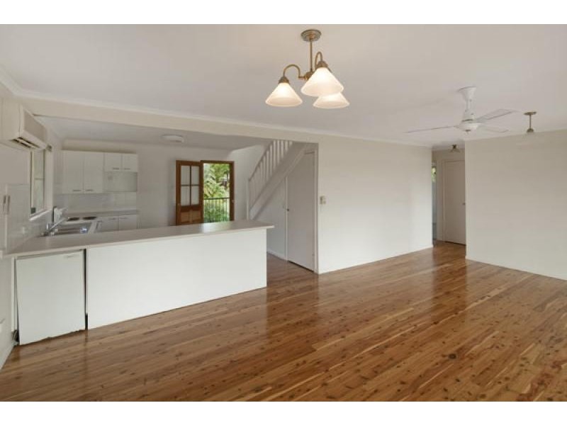 6 Val Crescent, Noosaville QLD 4566