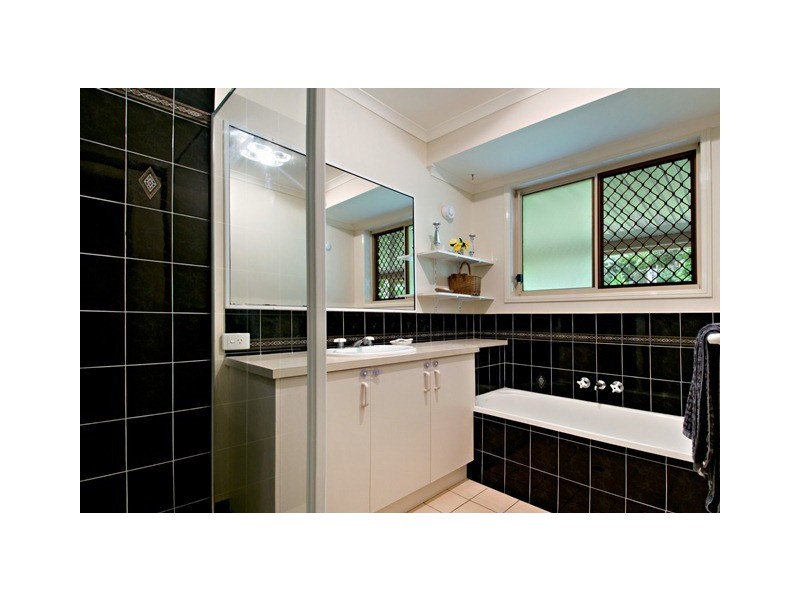 5 Wattlebird Drive, Doonan QLD 4562