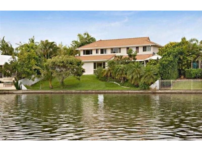 3 Riverbreeze Avenue, Noosa Waters QLD 4566