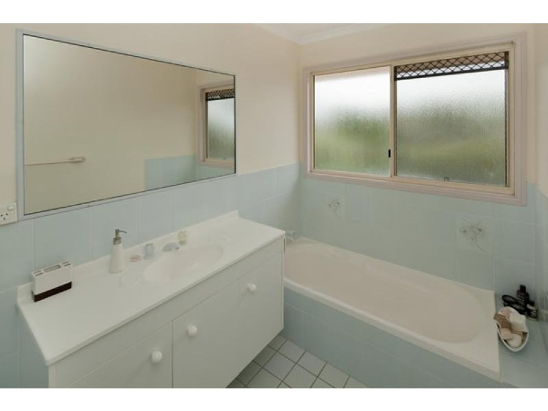 3 Riverbreeze Avenue, Noosa Waters QLD 4566