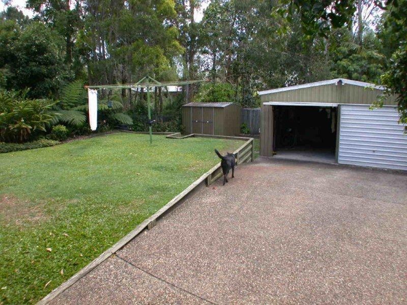 25 Pines Avenue, Cooroibah QLD 4565