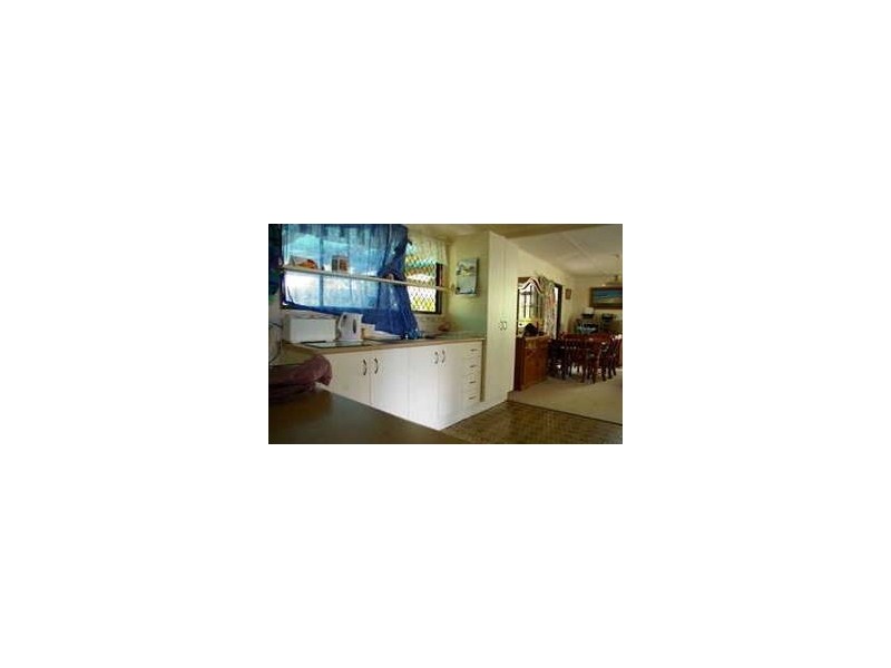 28 Pines Avenue, Cooroibah QLD 4565