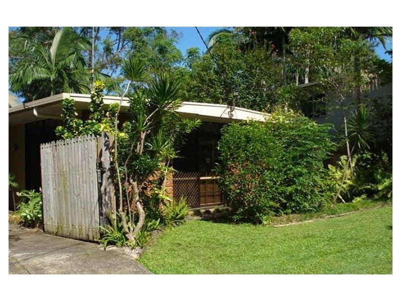 28 Pines Avenue, Cooroibah QLD 4565