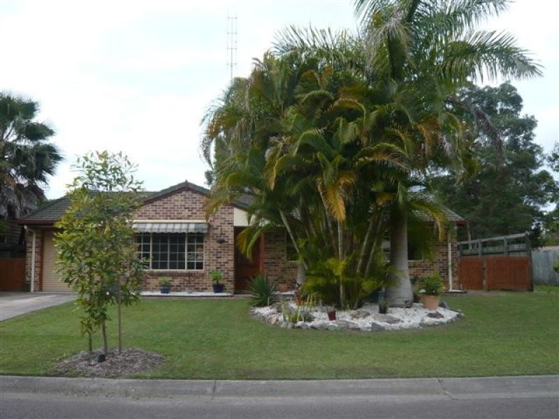17 Yellowood Close, Tewantin QLD 4565