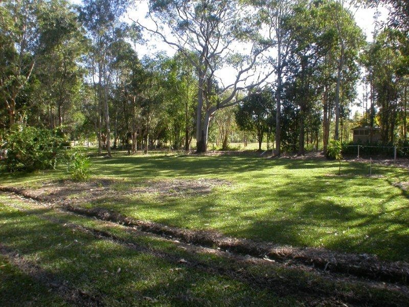 165 Dath Henderson Road, Tinbeerwah QLD 4563
