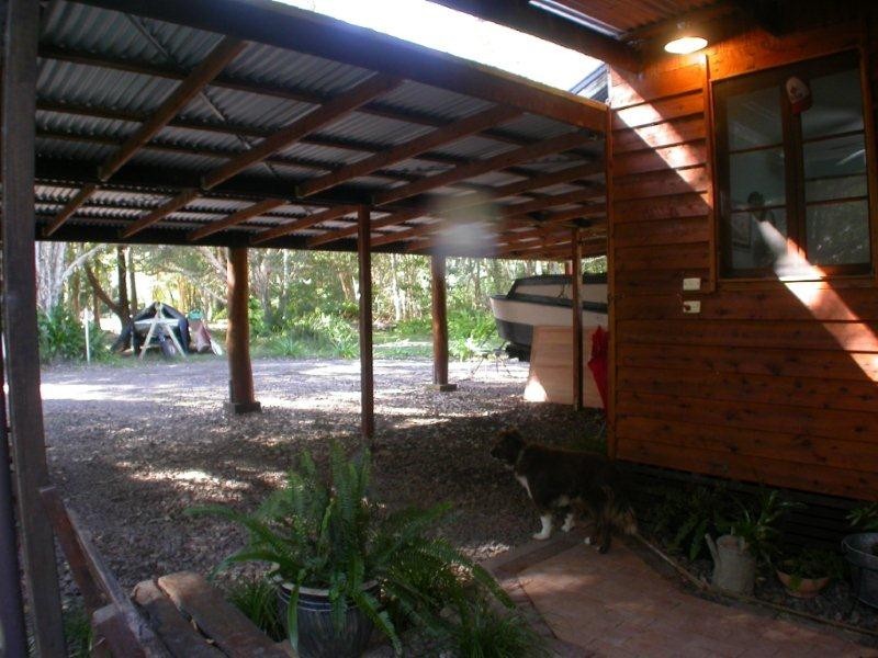 165 Dath Henderson Road, Tinbeerwah QLD 4563