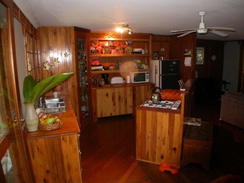 165 Dath Henderson Road, Tinbeerwah QLD 4563
