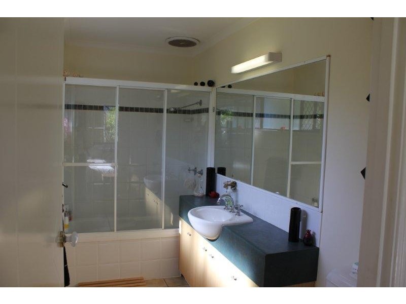 Unit 6, 9 Beacon Court, Sunrise Beach QLD 4567