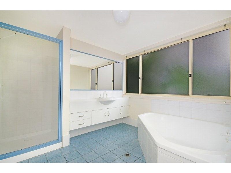 11 Werita Court, Sunrise Beach QLD 4567