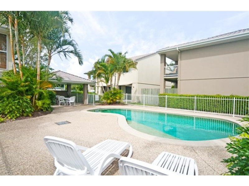 2/18 Lake Weyba Drive, Noosaville QLD 4566